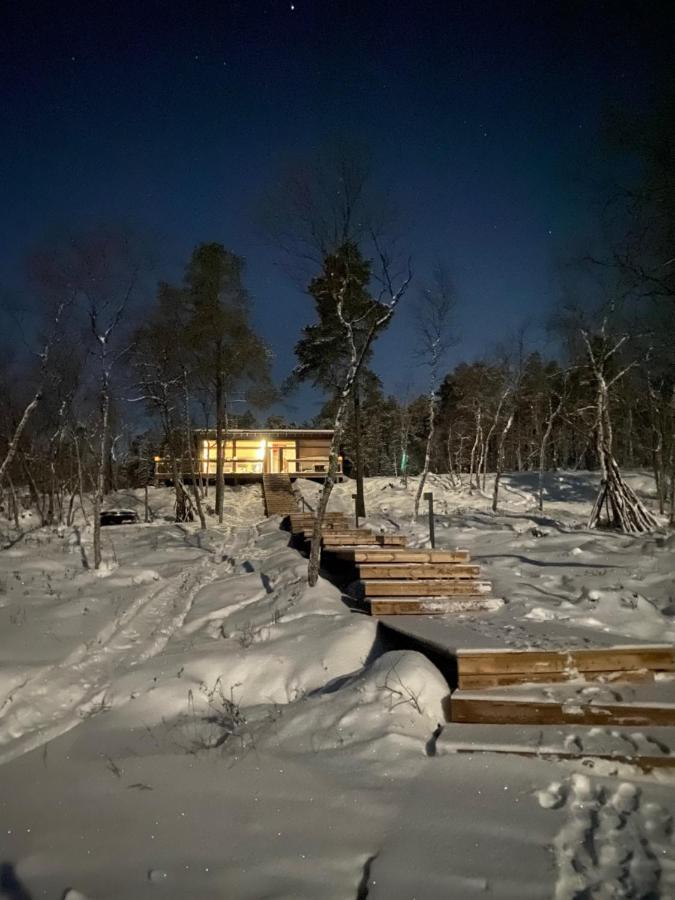 Villa Vaibmu 伊纳利 外观 照片